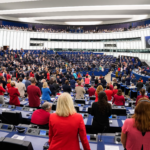 El Parlamento Europeo respalda la propuesta de Von der Leyen de suspender el pacto comercial con Israel