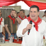 Cartismo podría volver a buscar enmienda para reelección tras levantamiento de sanciones a Cartes, advierten
