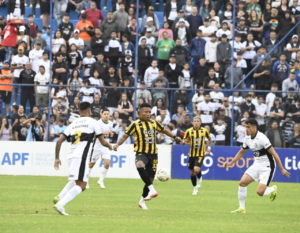 Olimpia vs. Guaraní: el “clásico más añejo” en vivo