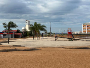 Renuevan arena de la Playa San José para la próxima temporada de verano