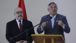 Diputados citan al ministro del MEC por licitación de libros