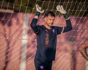 El dolor de cabeza de Jorge Bava, la gestión del cupo de extranjeros