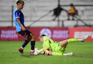 Cerro Porteño iguala con San Lorenzo y cierra su gira en Uruguay con saldo pendiente en ataque