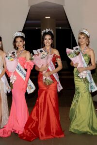 Emperatriz Paraguay coronó a sus nuevas reinas Teen en el Hotel Guaraní