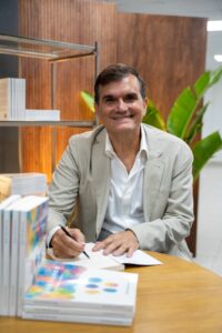 KELO KRISKOVICH PRESENTÓ TRASCENDER: UNA MIRADA ESPERANZADORA SOBRE LA CONTINUIDAD EMPRESARIAL