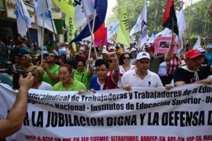 Paro en la UNA: docentes anuncian concentración y asamblea para mañana