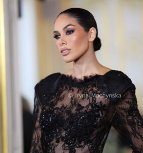 Yanina Gómez deslumbra en la Semana de la Moda de París