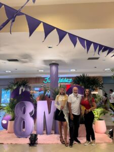 Celebración del Día de la Mujer con arte en Pinedo Shopping