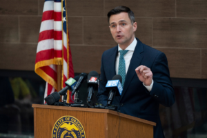 Los Estados demócratas demandan a Trump por los nuevos aranceles del 10%