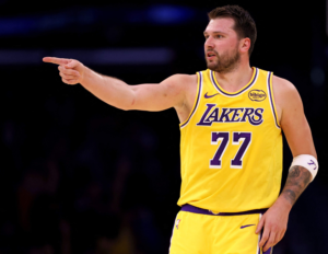 La NBA multa a Luka Doncic con 50.000 dólares