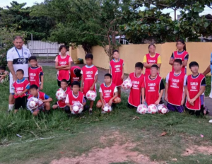 Cartismo se mete hasta con los niños para hacer proselitismo