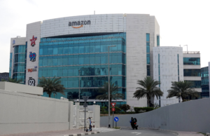 Irán coloca en su diana a la infraestructura de inteligencia artificial de los países del Golfo