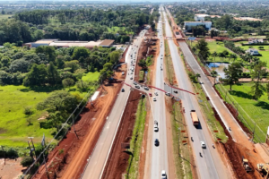 CDE: implementan desvíos en la zona de construcción del viaducto sobre la ruta PY02