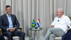 Peña y Lula cierran reunión sin acuerdo sobre Itaipú