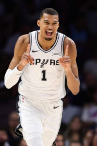 NBA: Los Spurs avisan, OKC responde, Lakers caen y Durant se estrella en Chicago