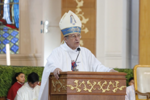 Caacupé: monseñor Valenzuela llama a la entrega y a la caridad pastoral en la misa crismal