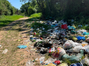 San Bernardino: los basurales vuelven a ser motivo de quejas de turistas y residentes