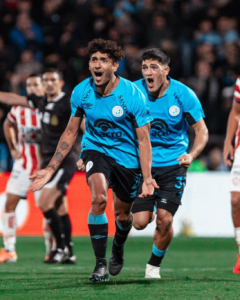 Belgrano hace historia y es el primer semifinalista en Argentina