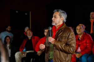 “Liberar al país de corruptos y liberales”: Abdo endurece su discurso contra Peña y el cartismo