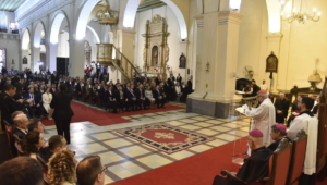 Te Deum 2026: Iglesia denuncia ante Peña, corrupción, clientelismo y malversación
