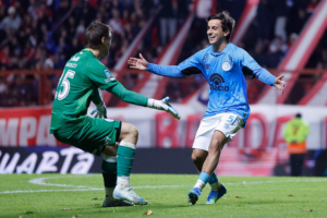 Belgrano lo empató en el 94′, aguantó en los penales y jugará la final ante River