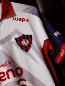 Cerro Porteño apela a la nostalgia y estrenará una histórica camiseta retro ante Palmeiras