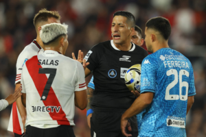 River sufre una inesperada caída en el Monumental por el torneo argentino