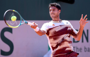 ¡Daniel Vallejo clasificó a la segunda ronda del Roland Garros!