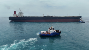 El trasiego de barcos en Ormuz apunta a una rápida reapertura tras el acuerdo