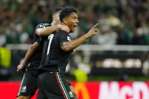 México aprovechó un regalo insólito de Corea del Sur y es el primero en sortear la fase de grupos