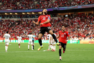 Egipto remontó ante Nueva Zelanda y consiguió su primer histórico triunfo en los mundiales