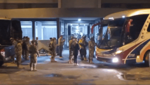 Operativo Umbral 3.5: trasladan simultáneamente a más de 700 reclusos en Asunción y CDE