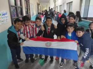 Mundial 2026: en colegios de Asunción ya se palpita el partido de la Albirroja con Alemania
