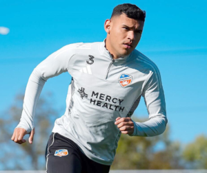 Gilberto Flores regresa a Libertad