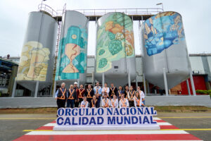 Cervepar abre sus puertas: líderes empresariales conocen sus estándares de calidad mundial