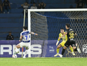 El goleador sobre el reclamo de Olimpia: “Es el fútbol de hoy y hay que adaptarnos a eso”