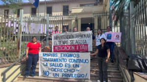 Pacientes con hipertensión pulmonar se manifiestan frente a Salud para provisión de medicamentos