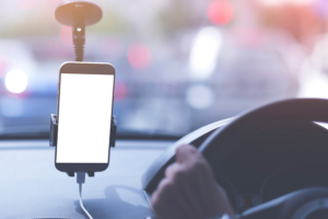 ¿Autos eléctricos para plataformas?: El MIC dice que ayudó a mediar negocio con CADAM