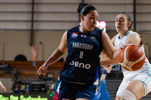 Paraguay cae contra Argentina en el Sudamericano femenino de baloncesto