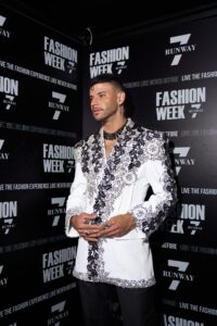 Paraguay hace historia en Nueva York Fashion Week: Simón Villalba es reconocido como Mejor Diseñador de la Temporada