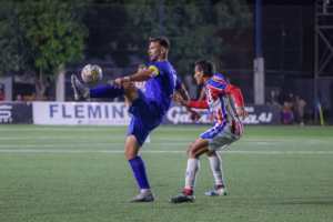 Independiente asesta el golpe a Encarnación, a minutos del final