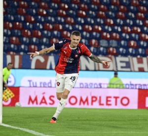 Gustavo Costas respalda a Pablo Vegetti: “Mientras siga haciendo goles, el 9 está para eso”