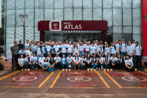 Banco Atlas y TECHO construyeron 5 viviendas en Presidente Franco, Alto Paraná