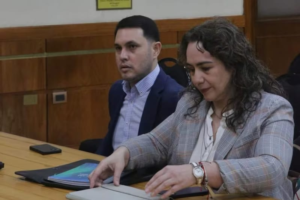 Hernán Rivas apela condena de 8 años por título falso