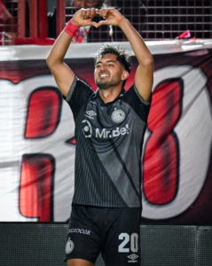 Argentinos tumba a Independiente Rivadavia y alcanza a Boca en la Tabla Anual