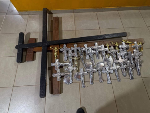 Una mujer fue aprehendida en Capiatá tras el robo de cruces históricas