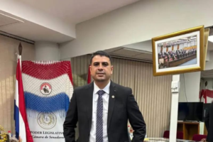 Expareja de Zenaida cobraba hasta G. 8 millones en Itaipú
